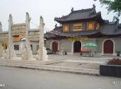 盐城东台泰山寺旅游攻略 之 石牌坊