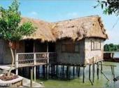 岭南水乡旅游攻略 之 吊脚杉皮房