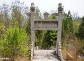 平山佛光山生态风景区旅游攻略 之 仰佛圣境牌坊