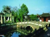 南昌梅岭风景区旅游攻略 之 洪崖书画院