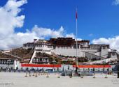 西藏布达拉宫旅游攻略 之 布达拉宫广场