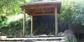 青圃青石塔旅游攻略