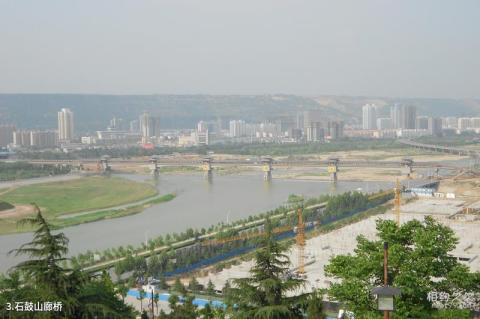 宝鸡中华石鼓园景区旅游攻略 之 石鼓山廊桥 宝鸡中华石鼓园景区旅游攻略 之 石鼓山廊桥