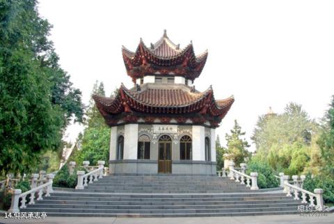 临沂华东革命烈士陵园旅游攻略 之 仰风承志亭