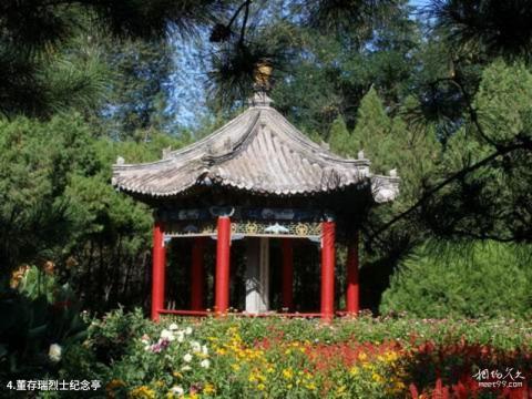 隆化董存瑞烈士陵园旅游攻略 之 董存瑞烈士纪念亭 隆化董存瑞烈士陵园旅游攻略 之 董存瑞烈士纪念亭