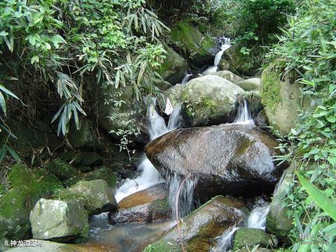 南昌梅岭风景区旅游攻略 之 神龙潭瀑布 南昌梅岭风景区旅游攻略 之 神龙潭瀑布