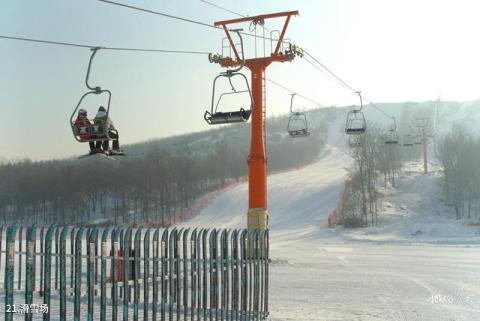 沈阳怪坡风景区旅游攻略 之 滑雪场 沈阳怪坡风景区旅游攻略 之 滑雪场
