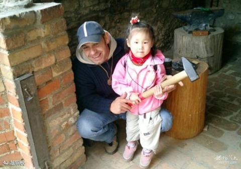 平湖民俗风情馆旅游攻略 之 敲铜板 平湖民俗风情馆旅游攻略 之 敲铜板