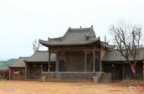 西安白鹿原影视城旅游攻略 之 关中广场