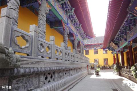 沈阳大法寺旅游攻略 之 甬道