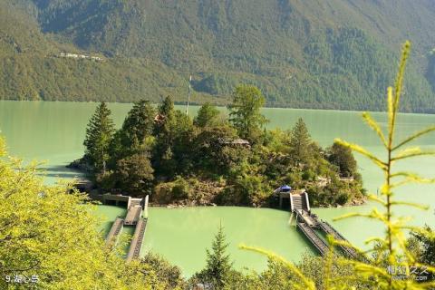 西藏林芝旅游攻略 之 湖心岛 西藏林芝旅游攻略 之 湖心岛