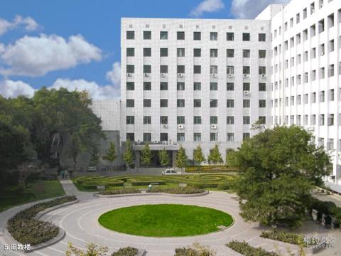 首都师范大学校园风光 之 电教楼