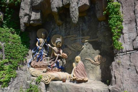 辽宁桓仁万乐岛旅游攻略 之 佛像