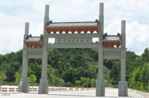 梧州李济深故居旅游攻略 之 牌坊