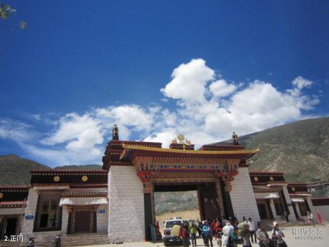 西藏拉萨哲蚌寺旅游攻略 之 正门 西藏拉萨哲蚌寺旅游攻略 之 正门