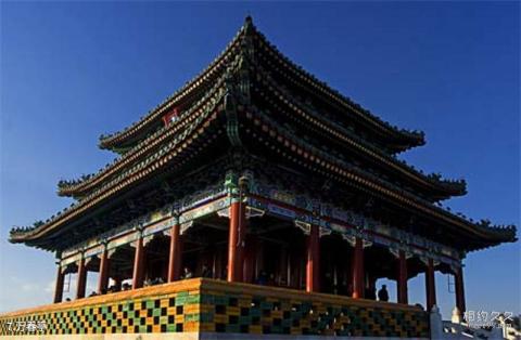 北京景山公园旅游攻略 之 万春亭 北京景山公园旅游攻略 之 万春亭
