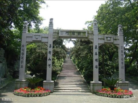张家界黄龙洞旅游攻略 张家界黄龙洞旅游攻略