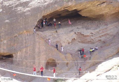 阿拉善盟通湖草原旅游攻略 之 沙山岩画 阿拉善盟通湖草原旅游攻略 之 沙山岩画