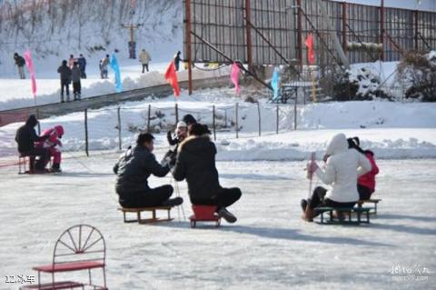 本溪东风湖冰雪大世界旅游攻略 之 冰车