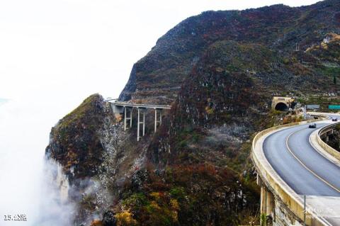 安顺关岭花江大峡谷旅游攻略 之 公路