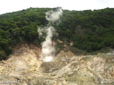 圣卢西亚岛旅游攻略 之 苏弗里耶尔火山 圣卢西亚岛旅游攻略 之 苏弗里耶尔火山