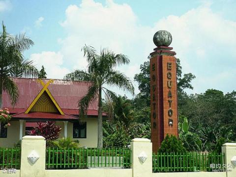 赤道纪念碑旅游攻略 之 旧碑 赤道纪念碑旅游攻略 之 旧碑