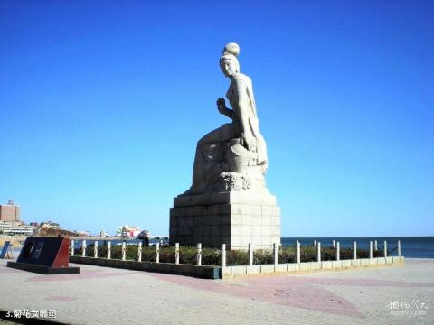 兴城海滨浴场旅游攻略 之 菊花女雕塑