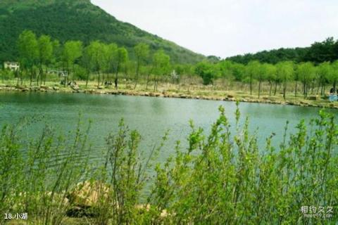 辽阳市龙石风景区旅游攻略 之 小湖
