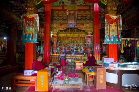 香格里拉噶丹松赞林寺旅游攻略 之 佛殿