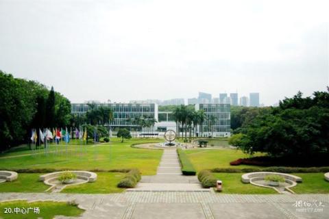 深圳大学校园风光 之 中心广场