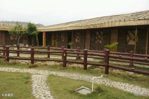 汕尾铜鼎山旅游攻略 之 木屋区