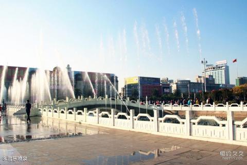 南昌八一广场旅游攻略 之 音乐喷泉 南昌八一广场旅游攻略 之 音乐喷泉