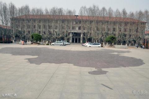 西安交通大学校园风光 之 地图广场