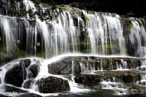 广西香桥岩风景名胜区旅游攻略 之 响水瀑布 广西香桥岩风景名胜区旅游攻略 之 响水瀑布