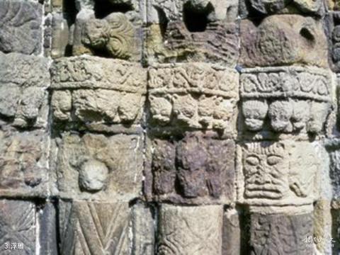 爱尔兰克朗佛特大教堂旅游攻略 之 浮雕