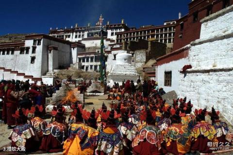 拉萨甘丹寺旅游攻略 之 措钦大殿 拉萨甘丹寺旅游攻略 之 措钦大殿