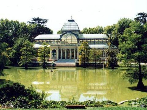 西班牙丽池公园旅游攻略 之 人工湖